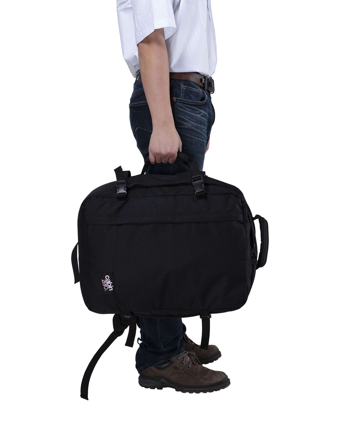 Cabin Zero Classic 44 Travel backpack sunny day