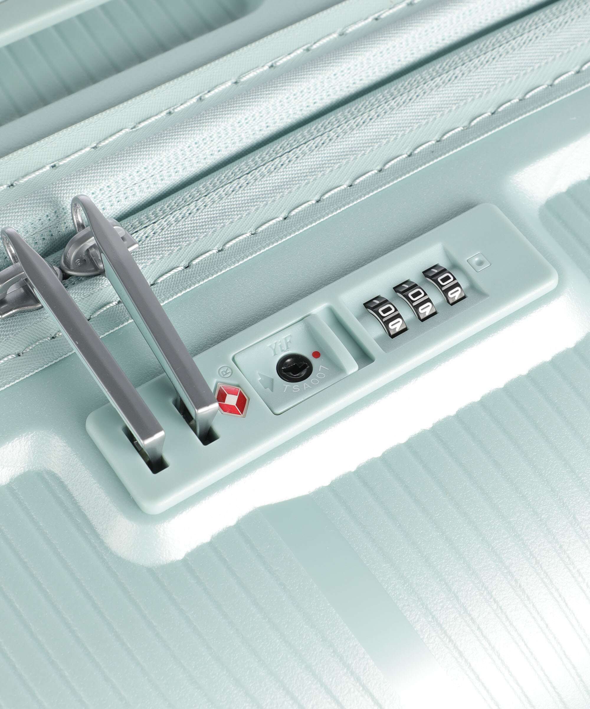 American Tourister Starvibe Spinner (4 wheels) metallic surf blue