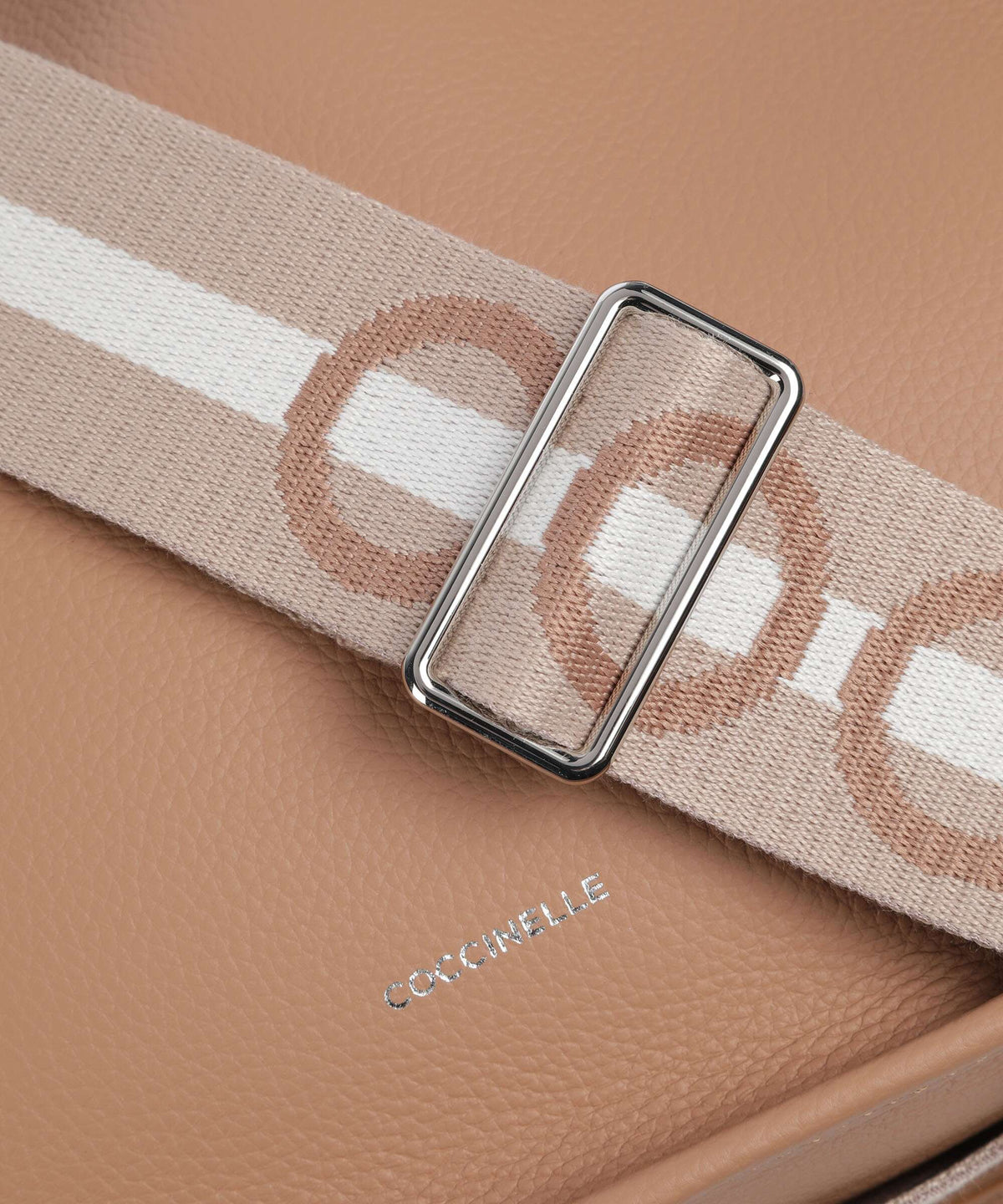 Coccinelle Raquel Bucket bag skin/gazpacho