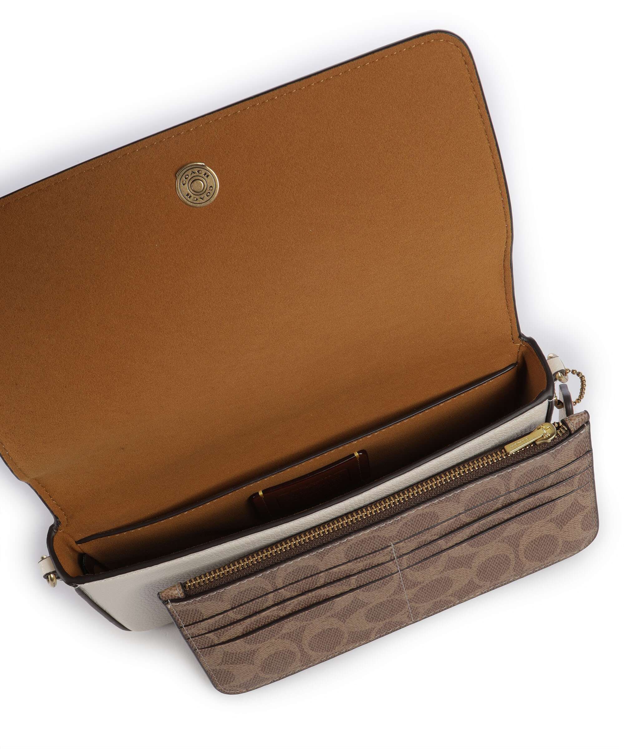 Coach Essential Crossbody bag chalk