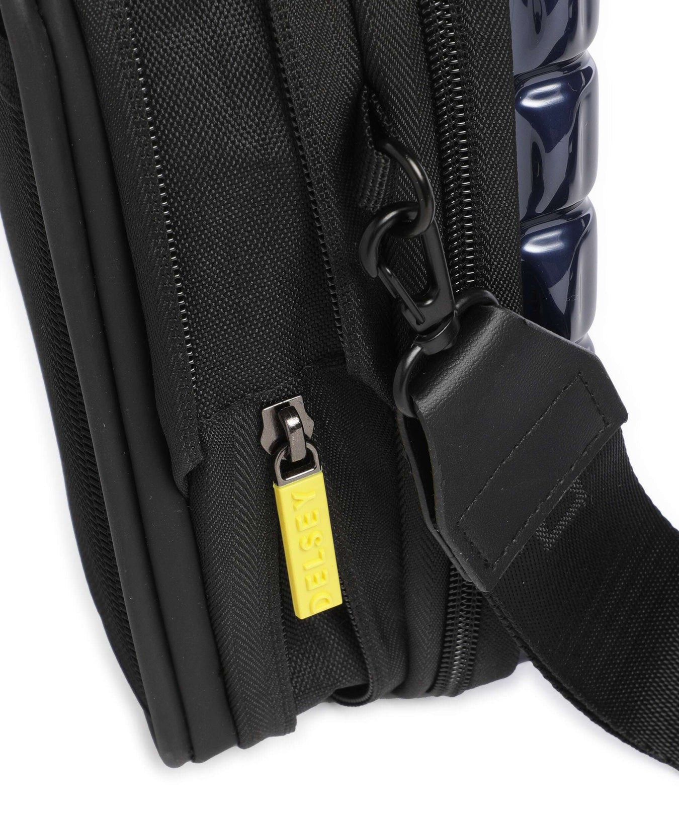 Delsey Paris Shadow 5.0 Crossbody bag marineblau