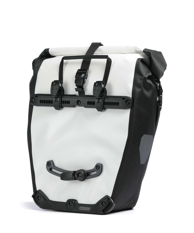 Ortlieb Back-Roller Design 20 Luggage bag morning routine