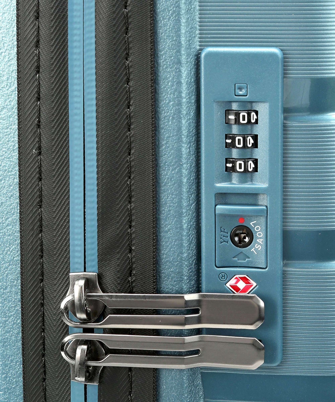 Travelite Air Base Spinner (4 wheels) eisblau