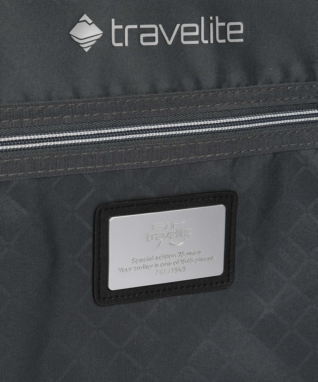 Travelite Next Spinner (4 wheels) silber/grün