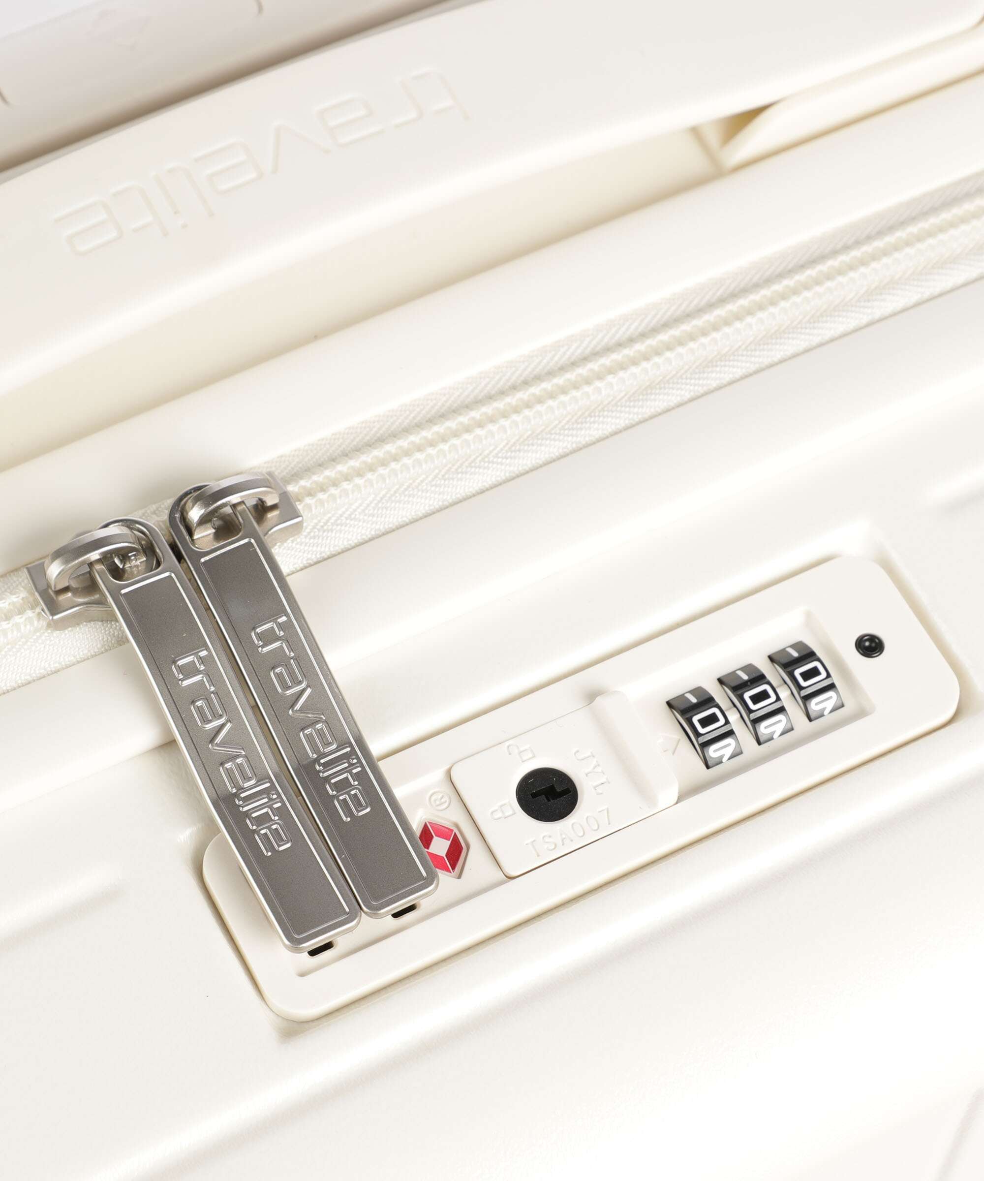 Travelite Panello Spinner (4 wheels) ivory