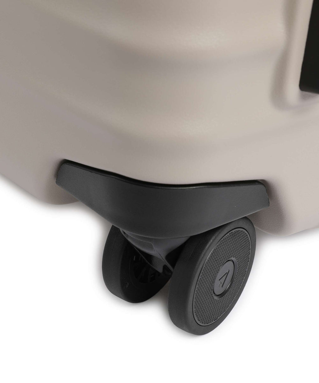Titan Overseas Spinner (4 wheels) moonstone grey