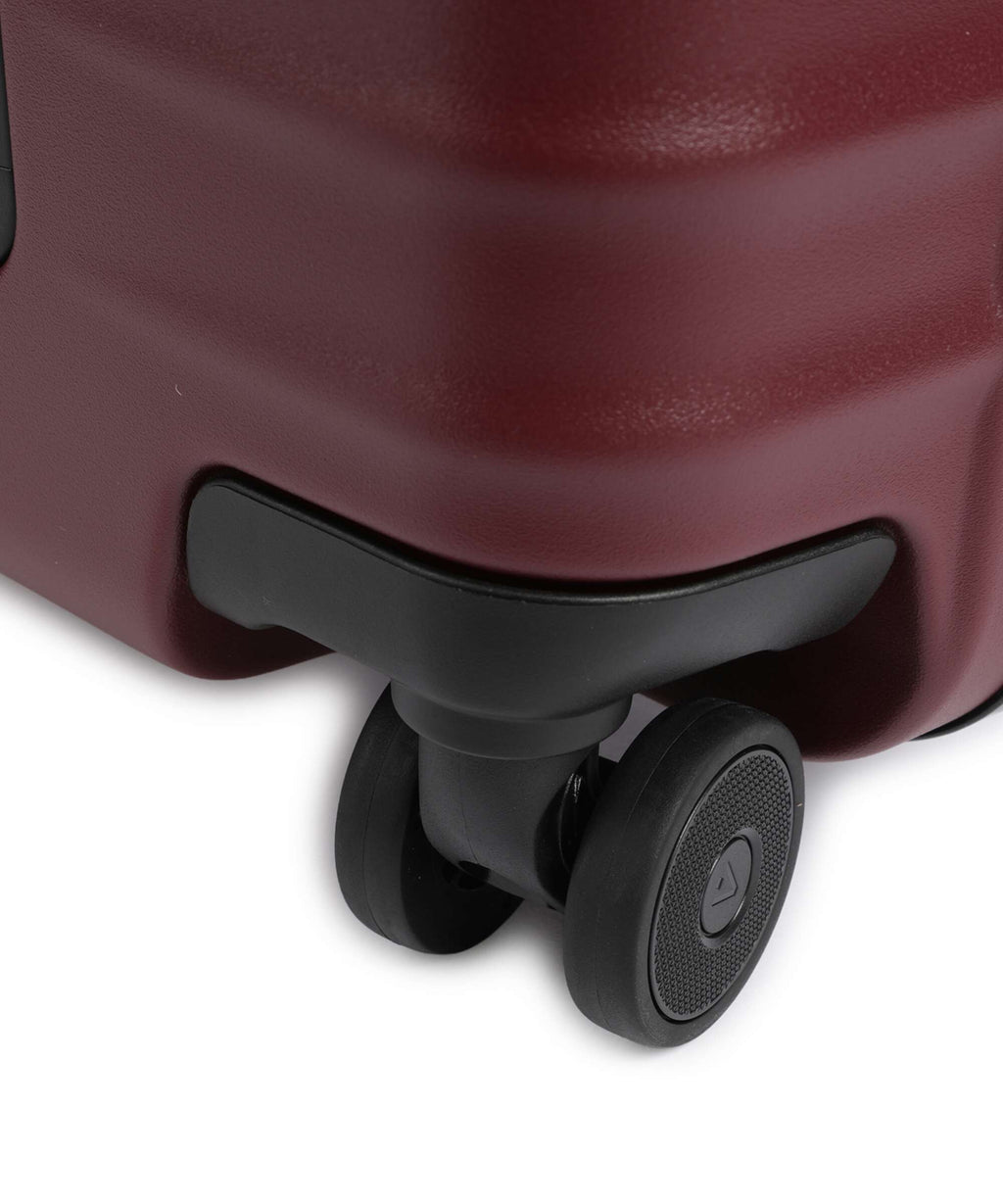 Titan Overseas Spinner (4 wheels) emberwood red