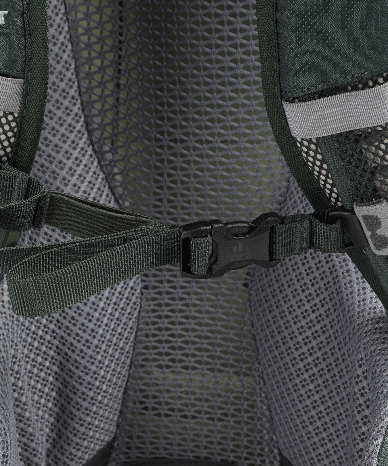 Deuter Futura 23 Hiking backpack grove/ivy