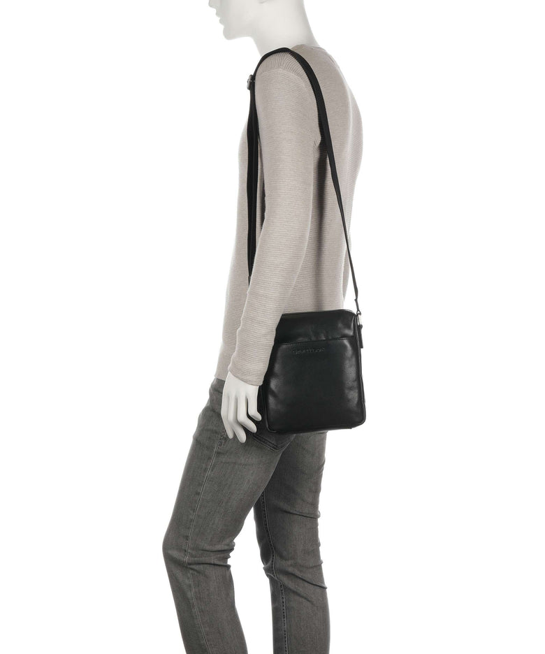 Strellson Kenley Olbin Crossbody bag black
