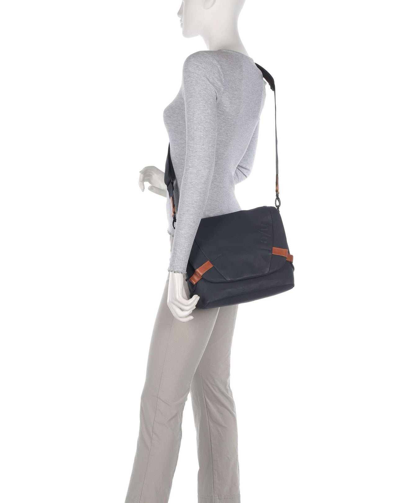 Aunts & Uncles Japan Sendai Messenger bag night blue