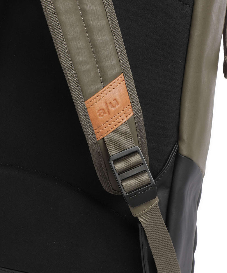 Aunts & Uncles Japan Niyodo Backpack fallen rock