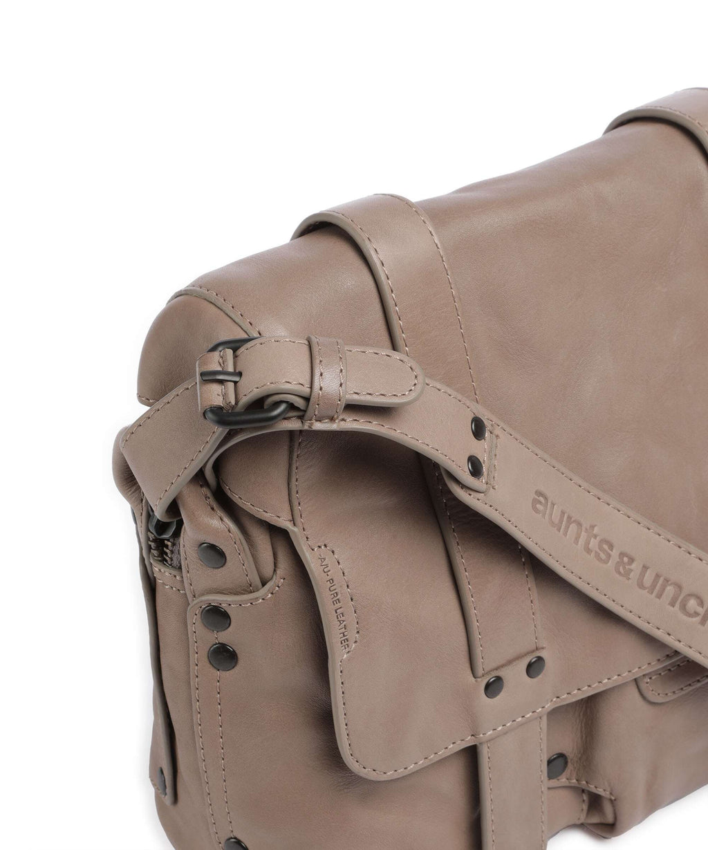 Aunts & Uncles Grandma's Luxury Club Miss Applepie Crossbody bag cashmere