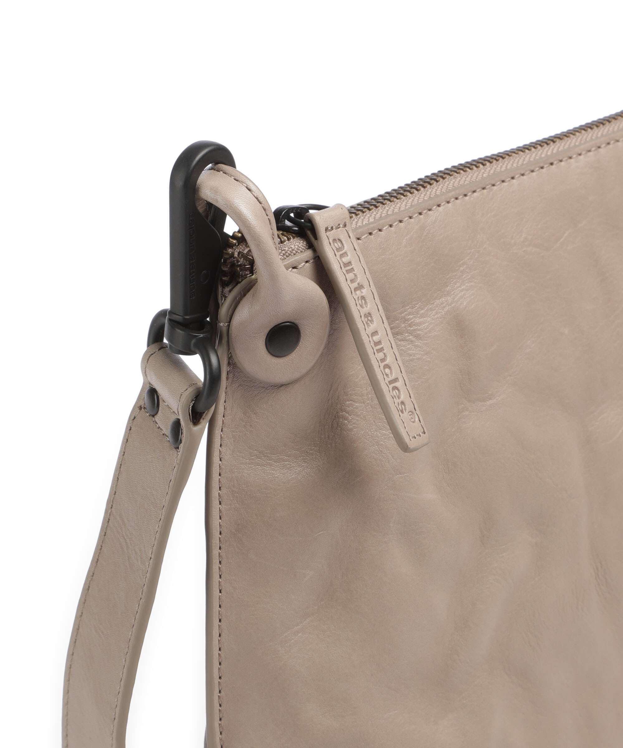 Aunts & Uncles Grandma's Luxury Club Mrs. Raisin Cookie Crossbody bag vintage khaki