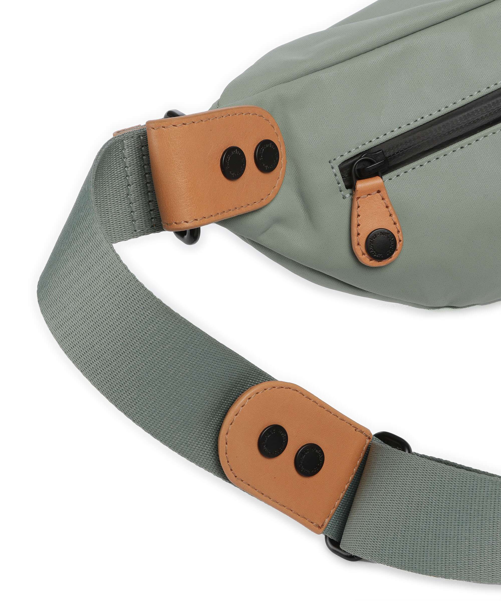 Aunts & Uncles Japan Ichikawa Belt bag sage green