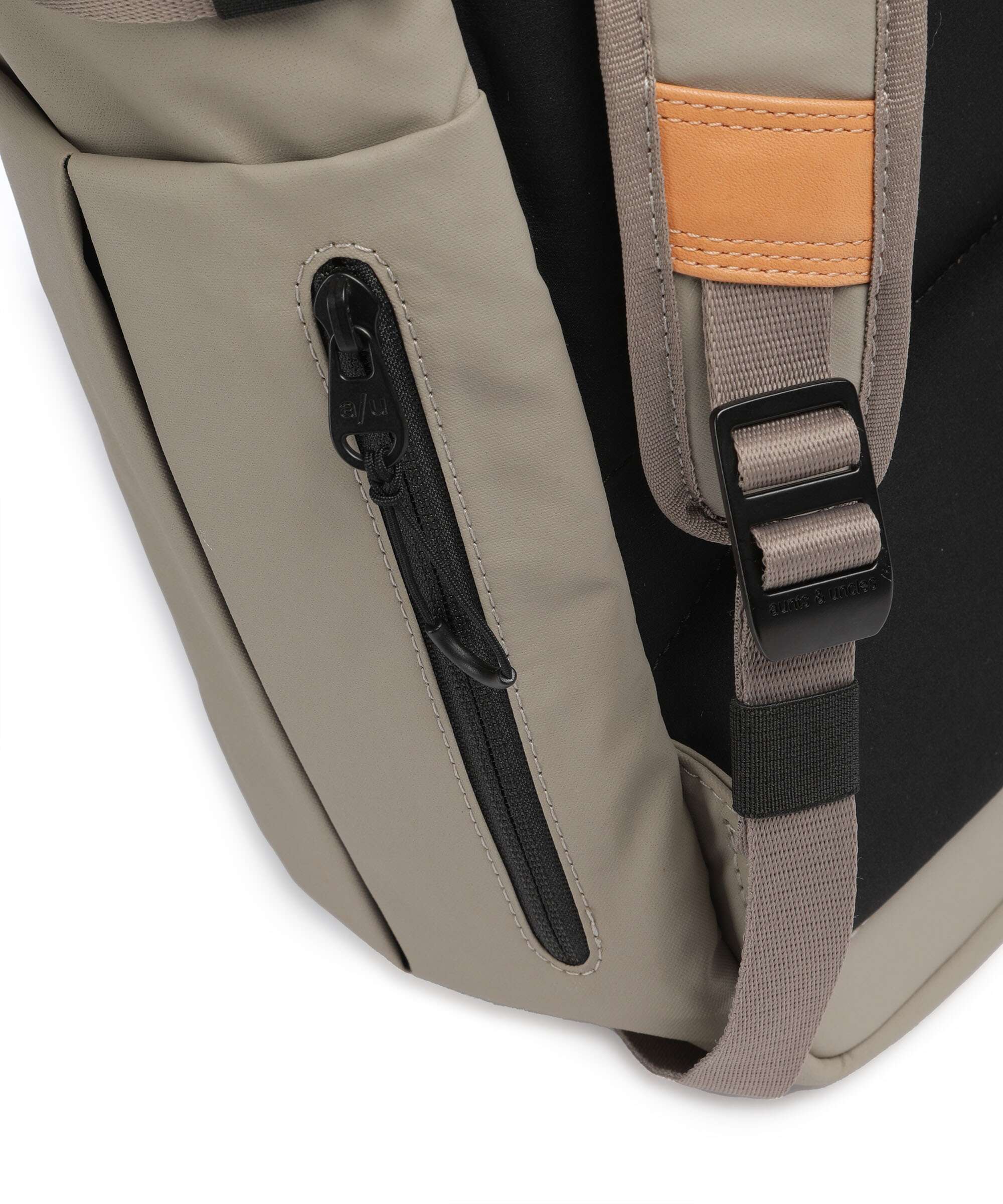 Aunts & Uncles Japan RE Tokachi Rolltop backpack driftwood