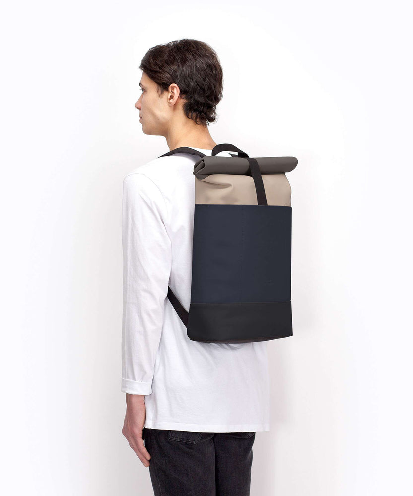 Ucon Acrobatics Lotus Hajo Medium Rolltop backpack nude/dark navy