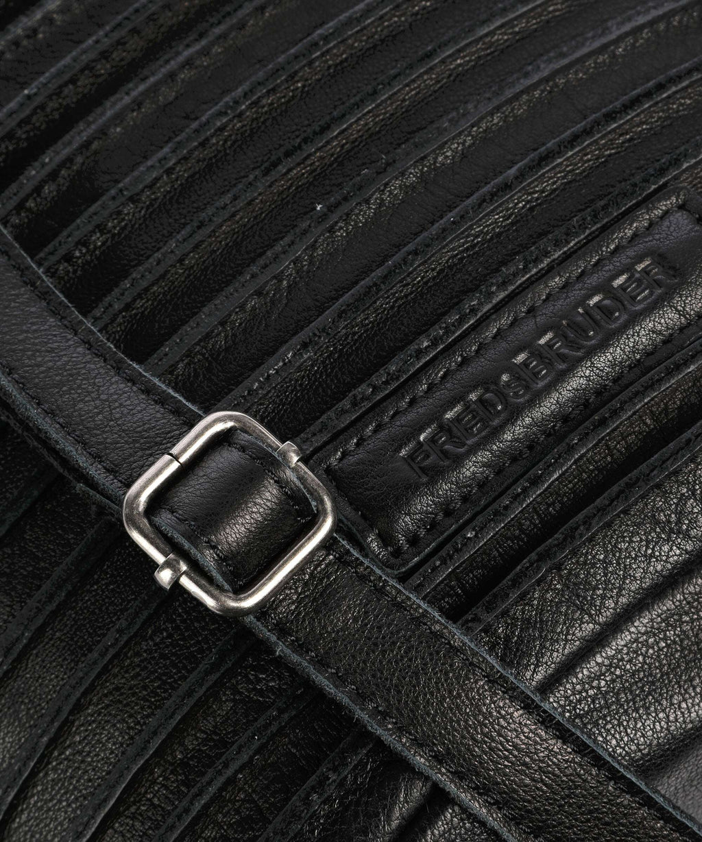 FredsBruder Riffellinchen Crossbody bag black