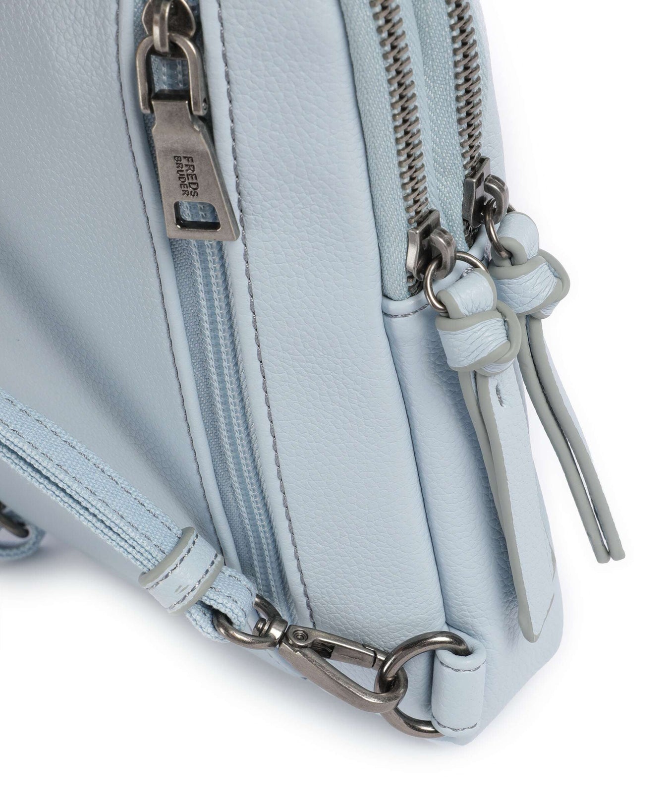 FredsBruder Bestie Sling bag shy blue