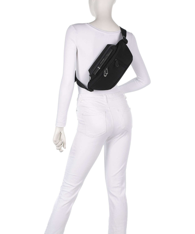 Côte&Ciel Isarau S Sling bag black