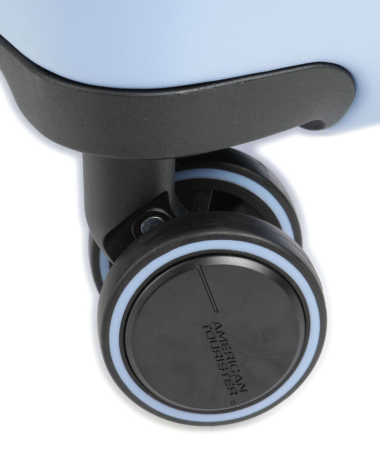 American Tourister Novastream Spinner (4 wheels) pastel blue