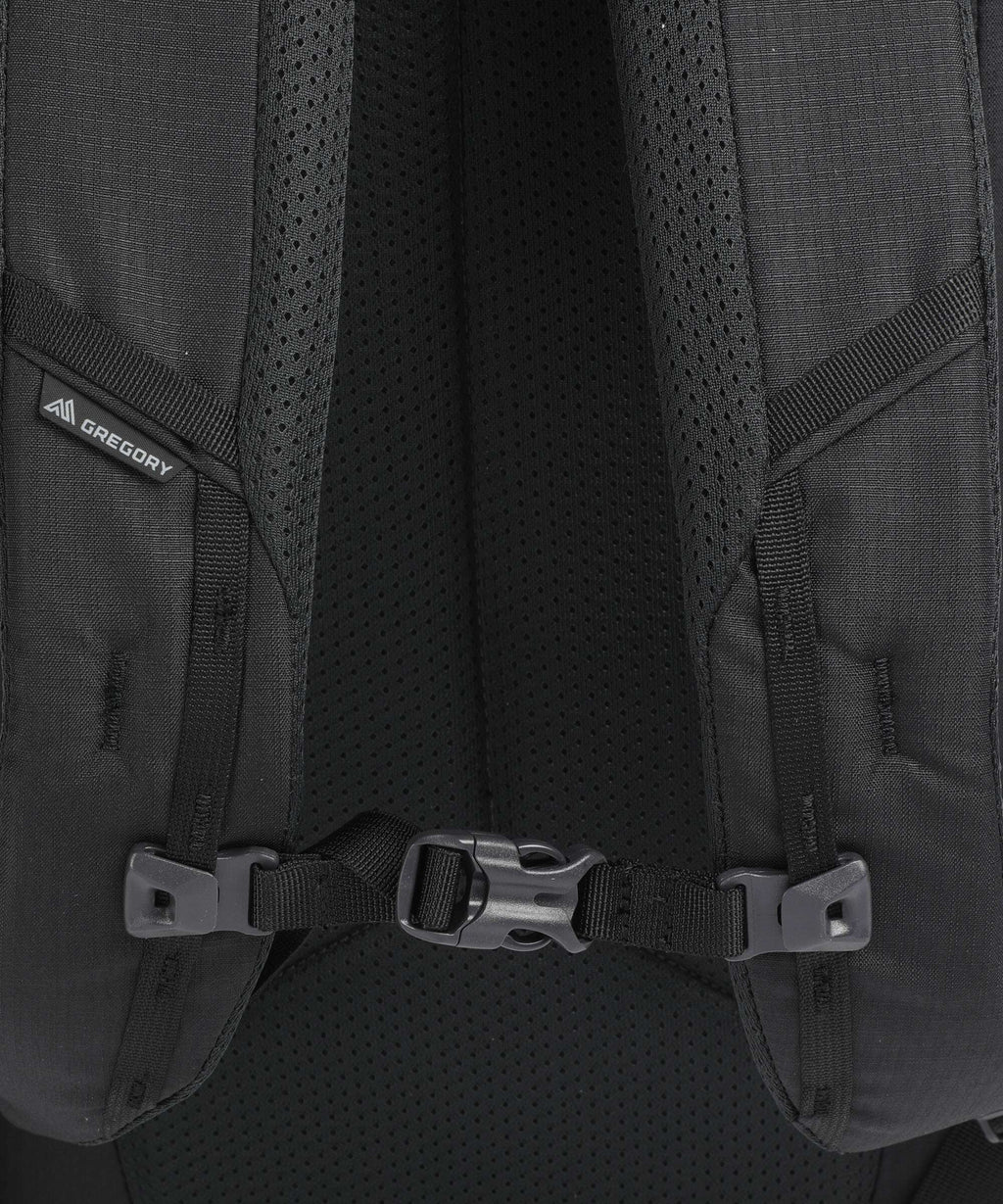 Gregory Retna 28 Hiking backpack carbon sky