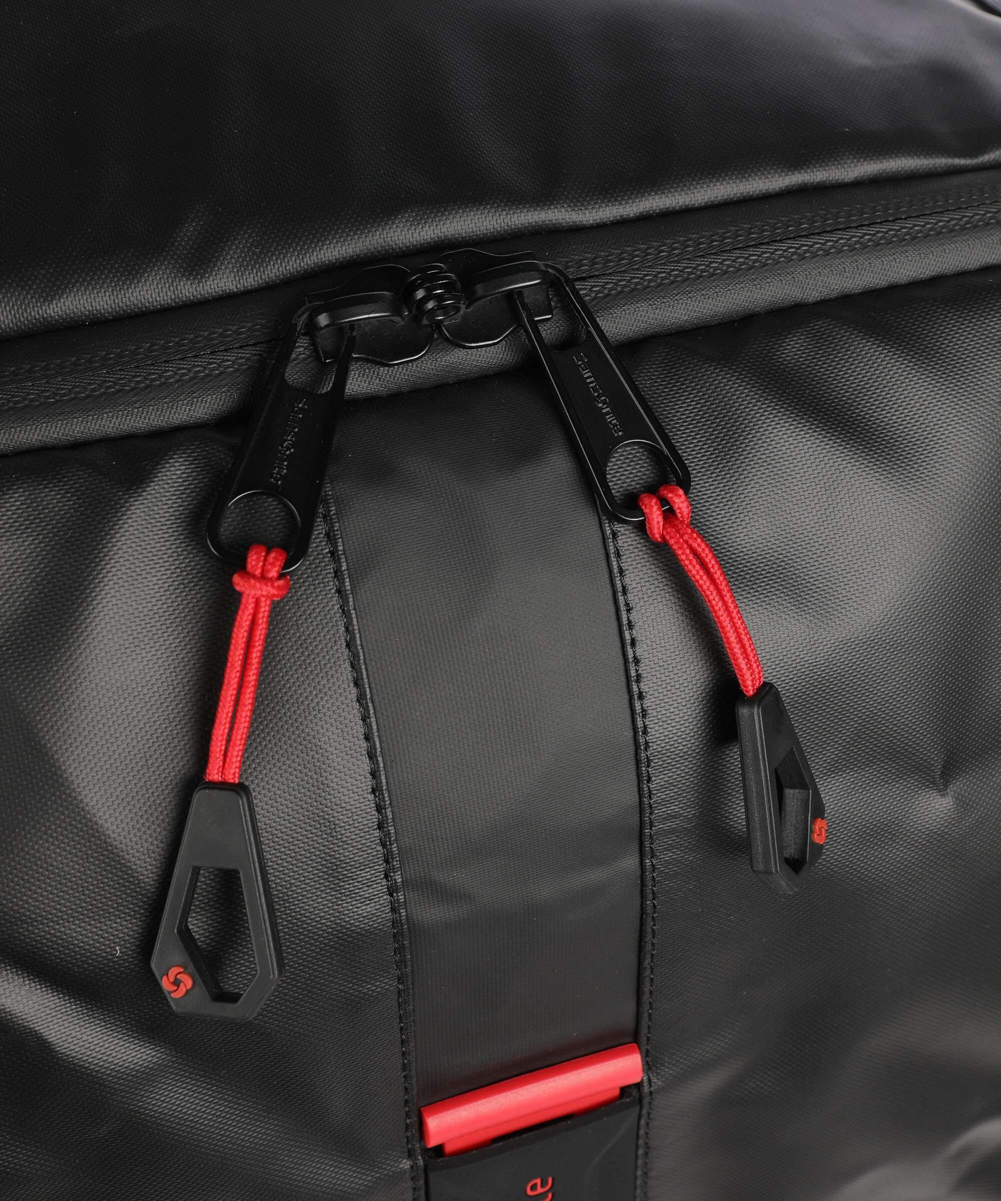 Samsonite Paradiver Light Travel bag with wheels black