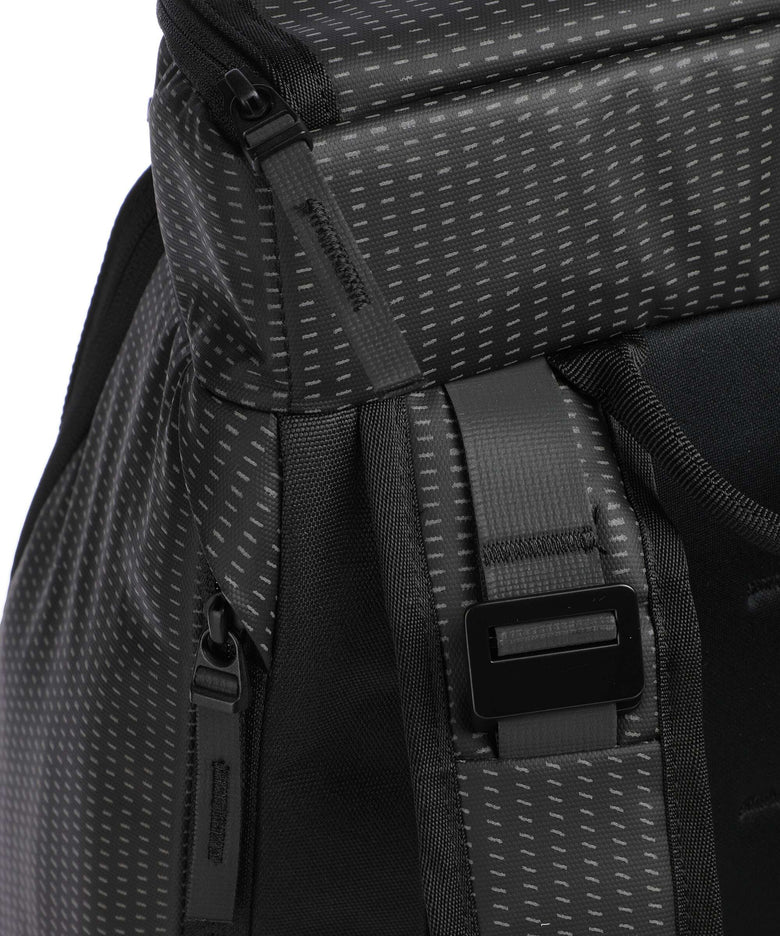 Db Hugger 25 Backpack reflective black