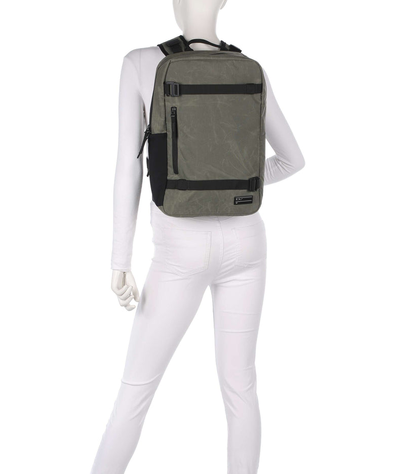 Db 17 Backpack forest green