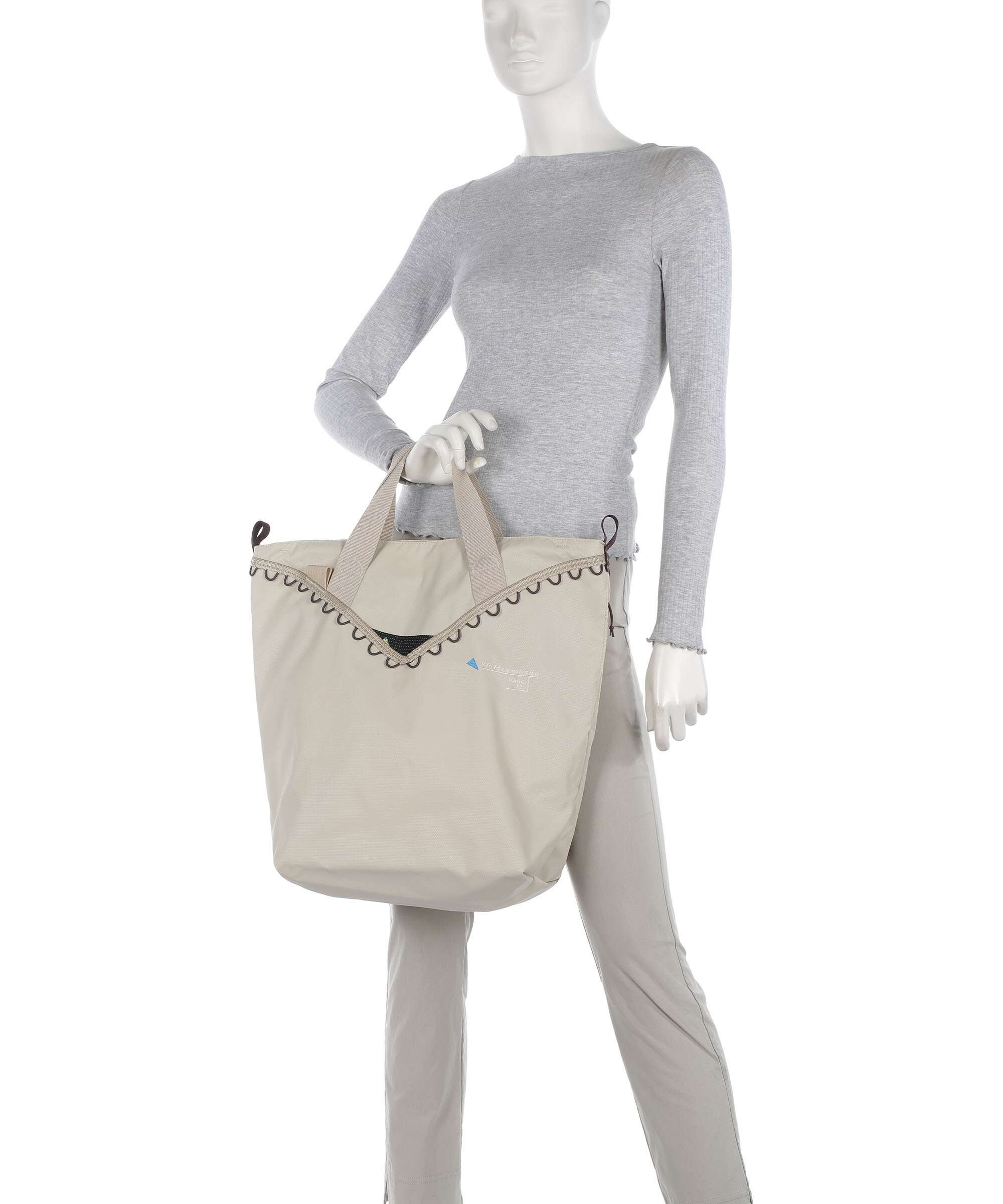 Klättermusen Baggi 22 Tote bag silver/creme