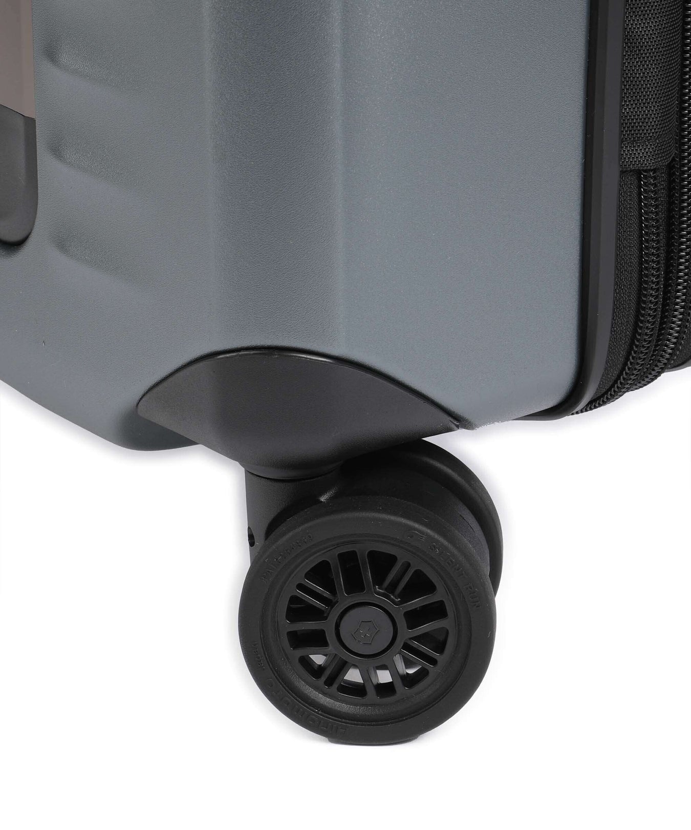 Victorinox Airox Advanced FFQ Spinner (4 wheels) storm