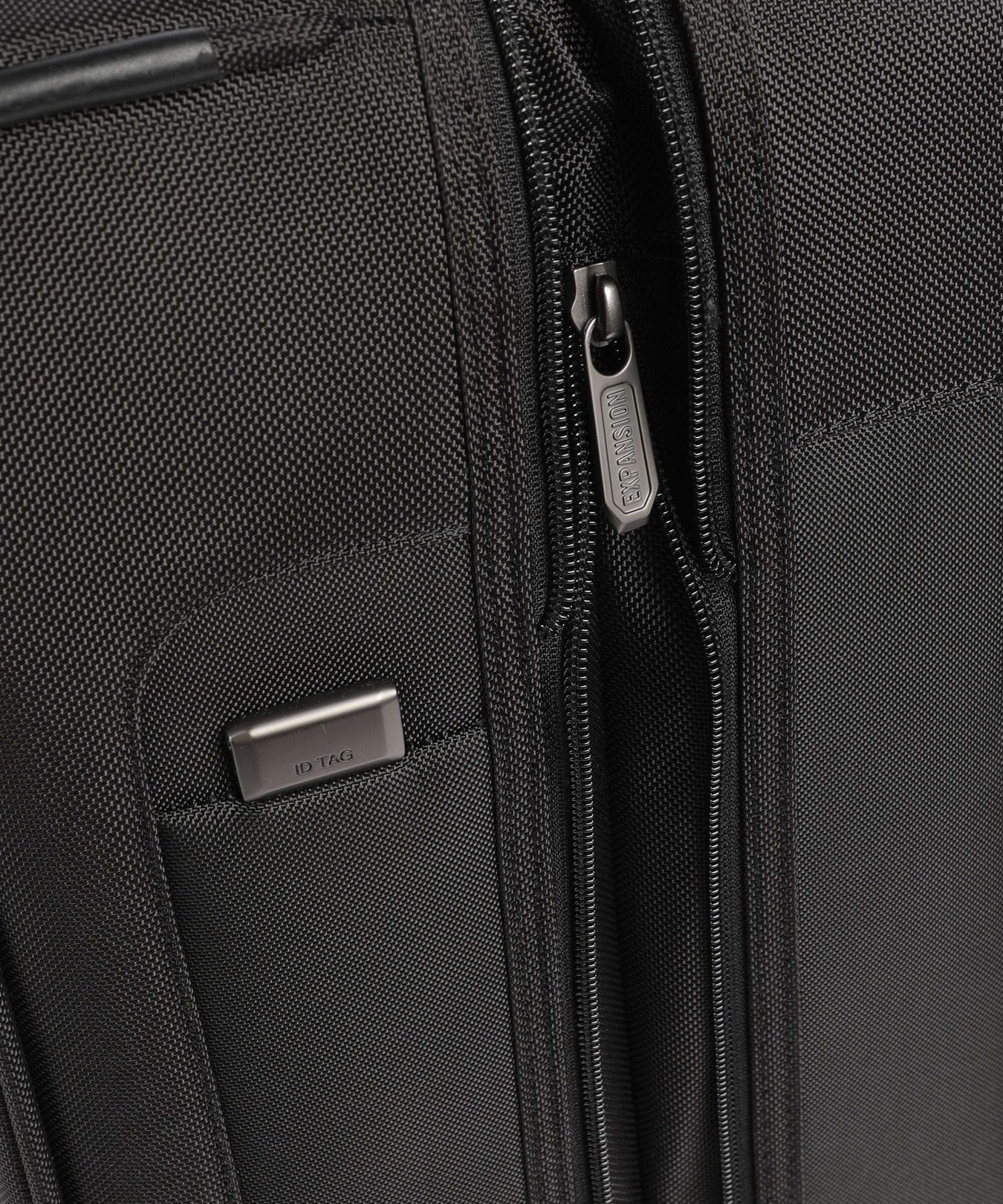 Victorinox Werks Traveler 7.0 FFQ Spinner (4 wheels) black