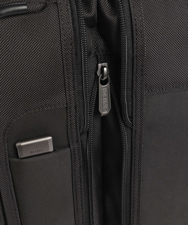 Victorinox Werks Traveler 7.0 GCO Spinner (4 wheels) black