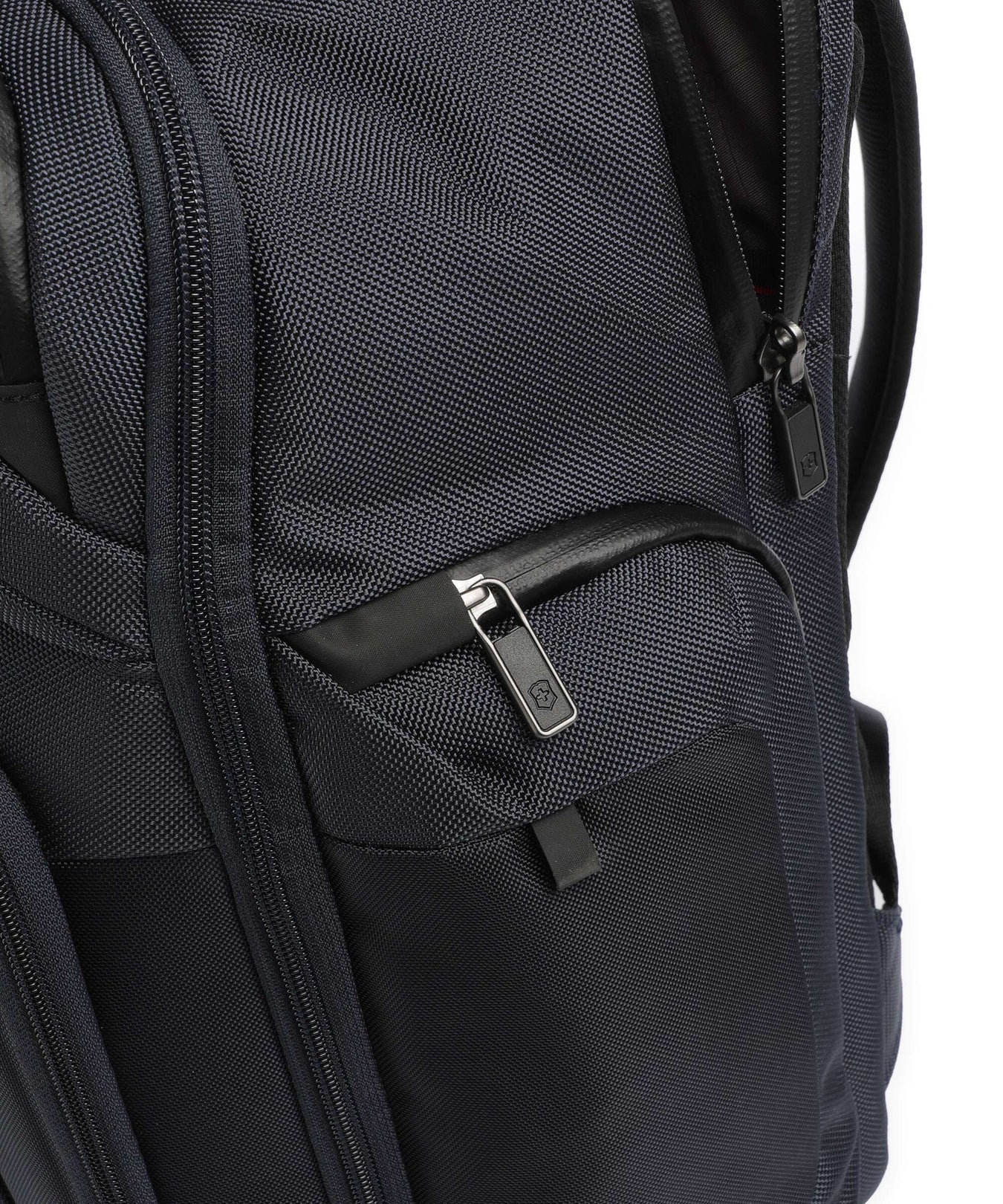 Victorinox Werks Traveler 7.0 Deluxe Backpack navy blue