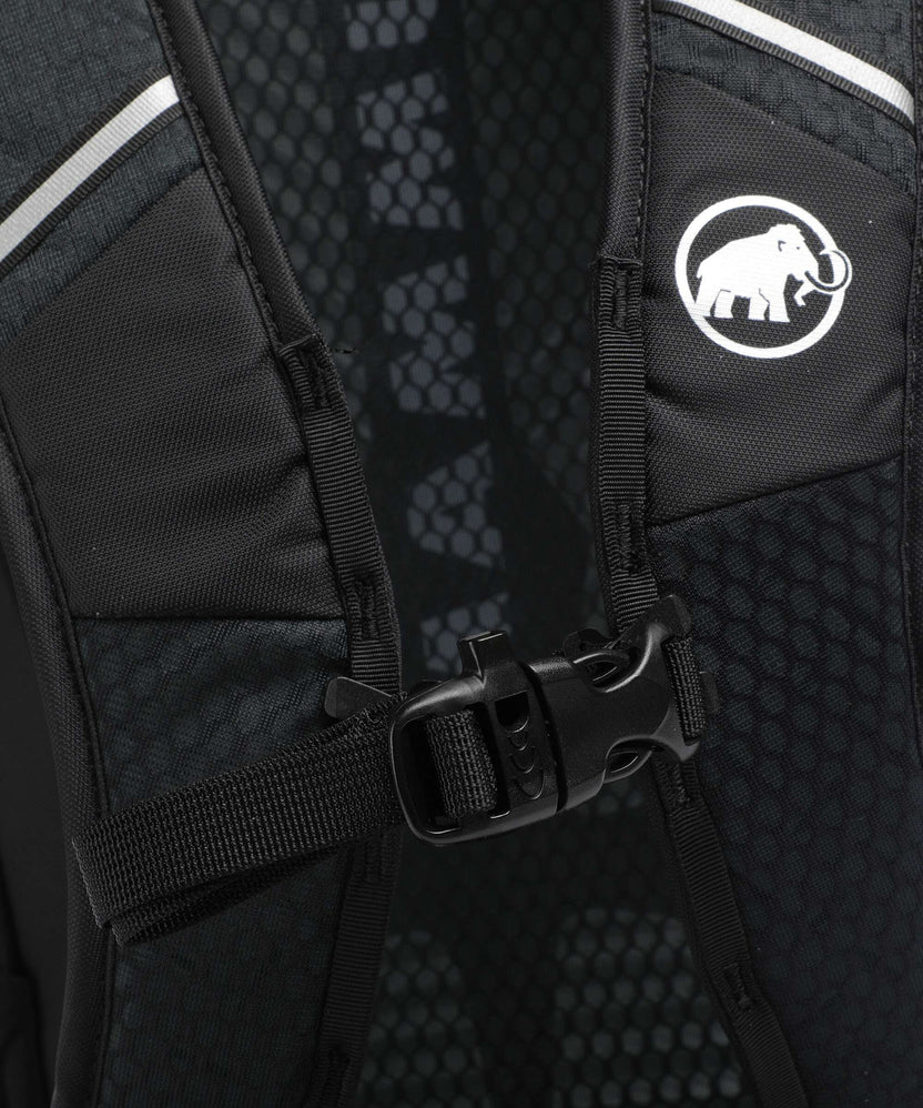 Mammut Lithium 30 Hiking backpack dark marsh/black