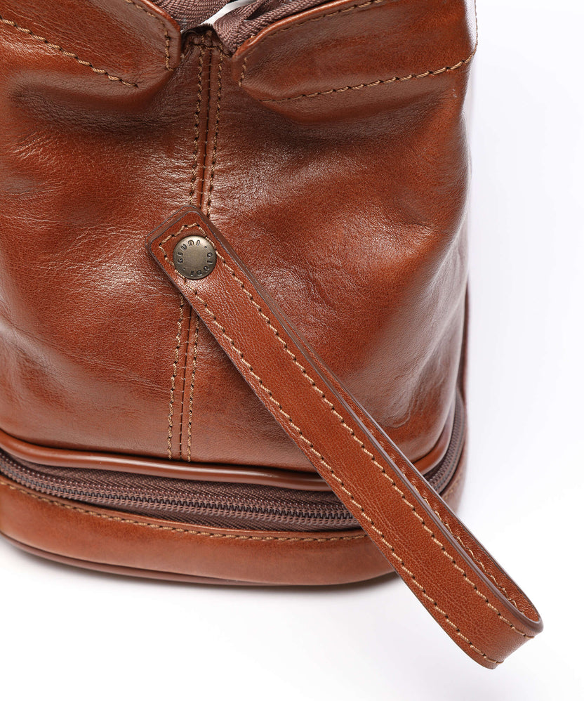 Giudi Toiletry bag brown