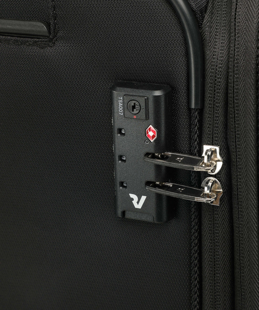 Roncato Joy Spinner (4 wheels) nero