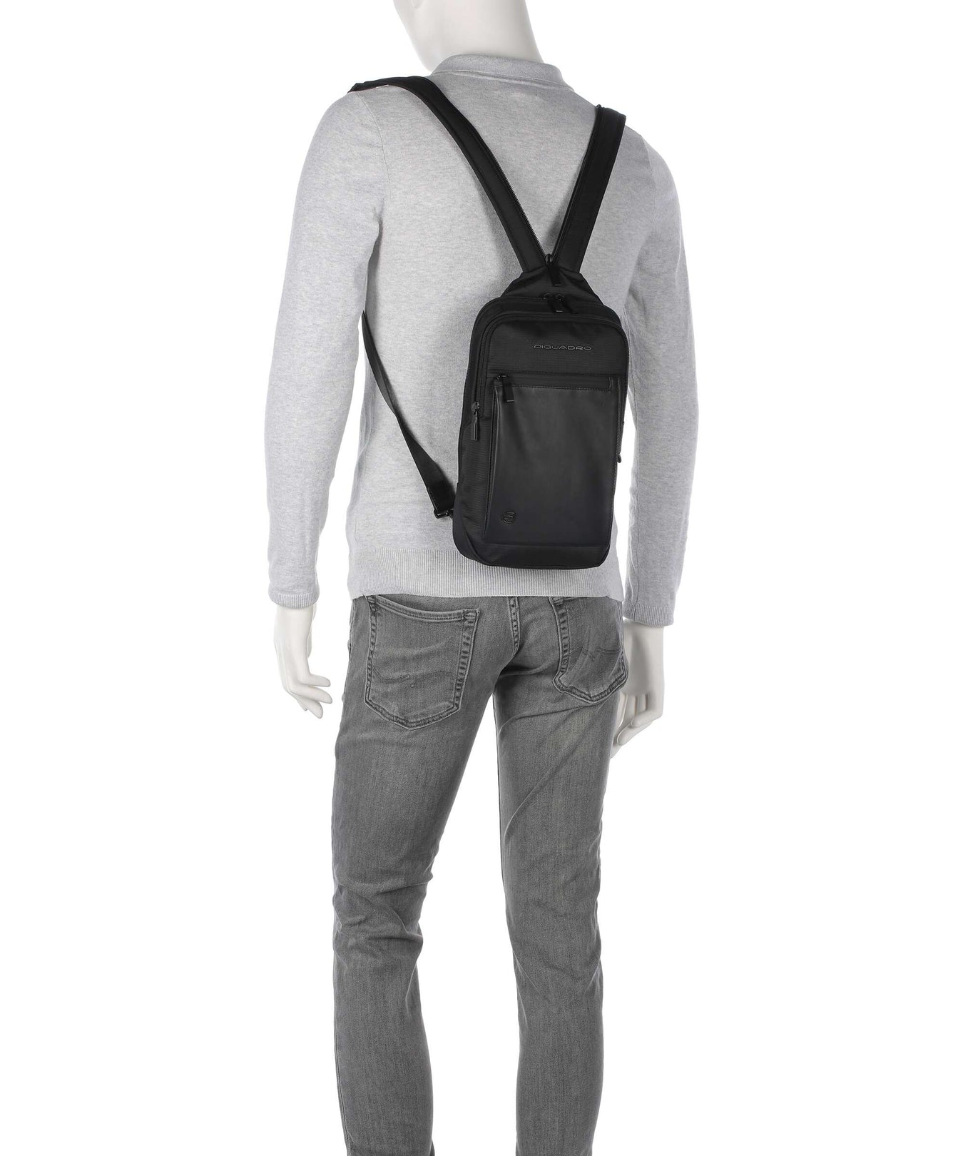 Piquadro S136 Sling bag black