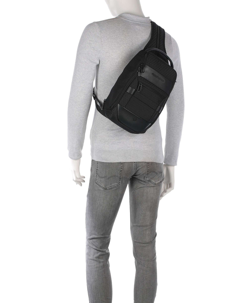 Piquadro W139 Sling bag nero
