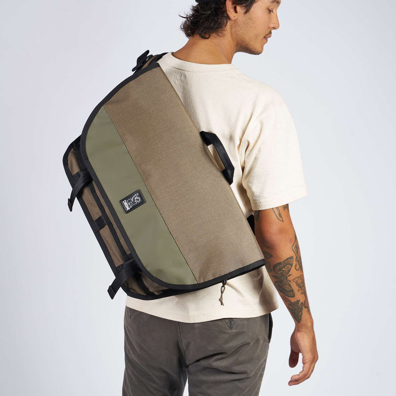 Chrome Buran III Briefcase castlerock twill