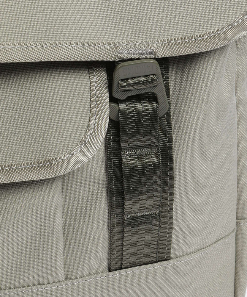 Chrome Midtown 20L Messenger bag sage