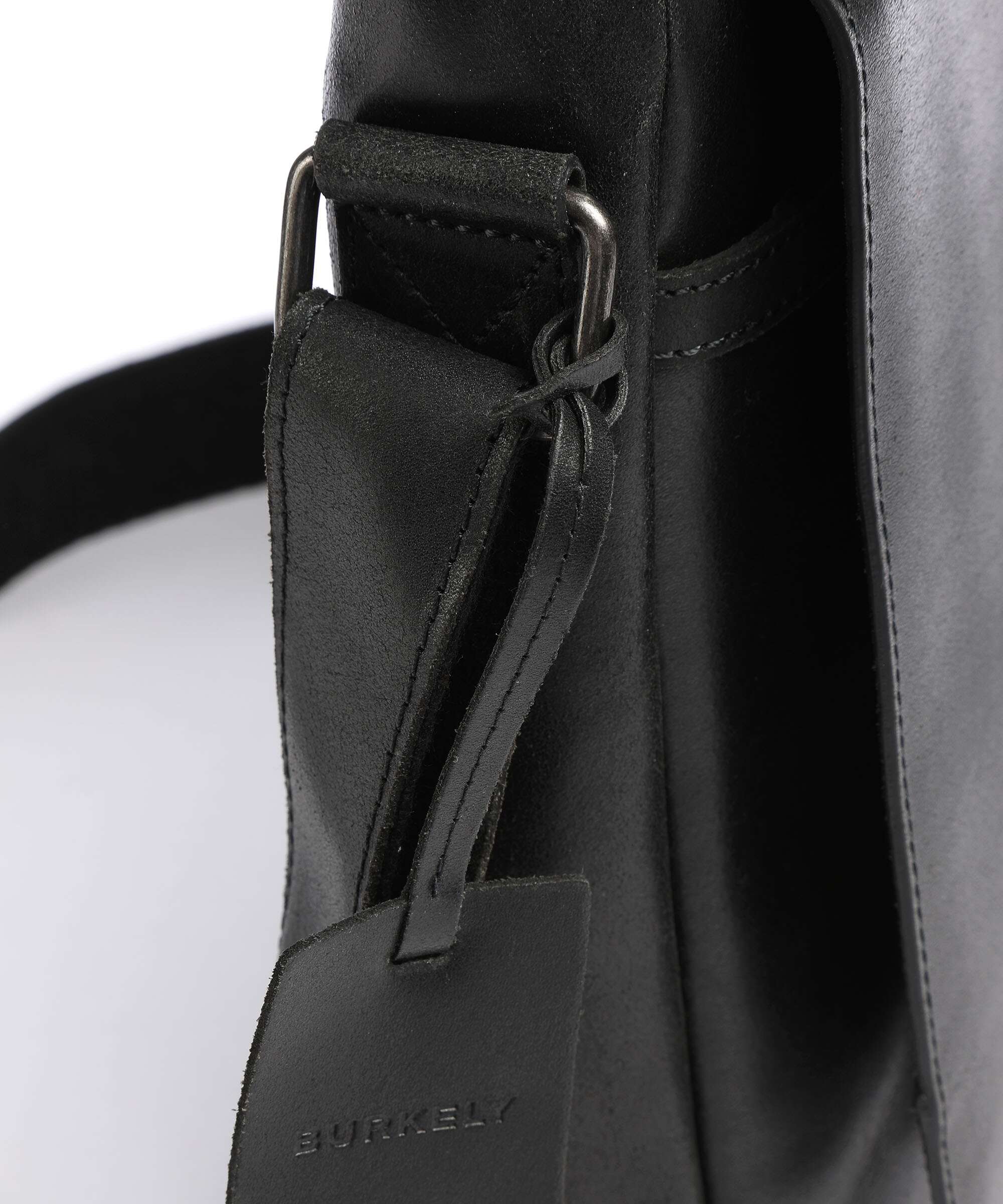 Burkely Vintage Juul Messenger bag black