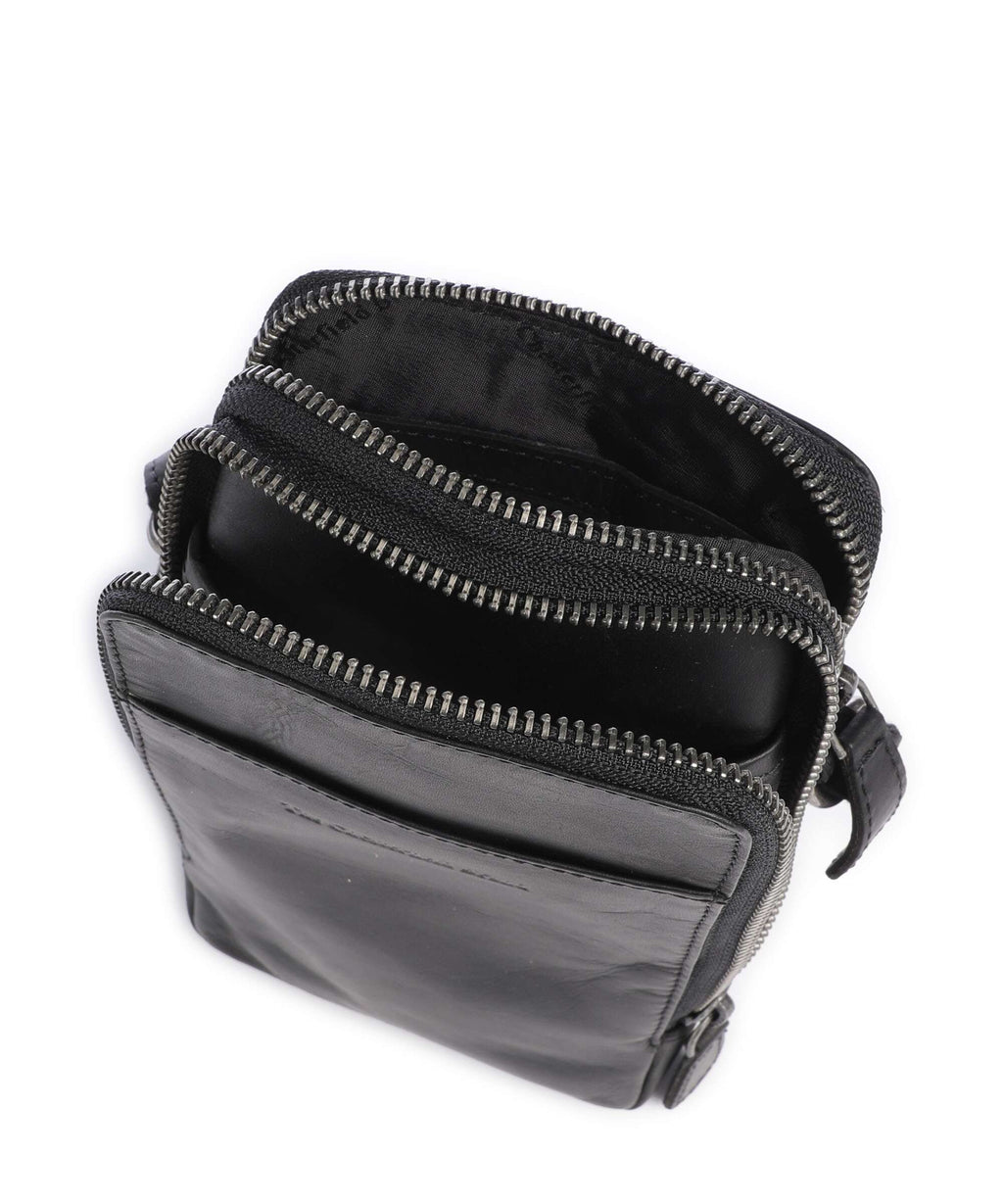 The Chesterfield Brand Wax Pull Up Cow Alesund Phone bag black