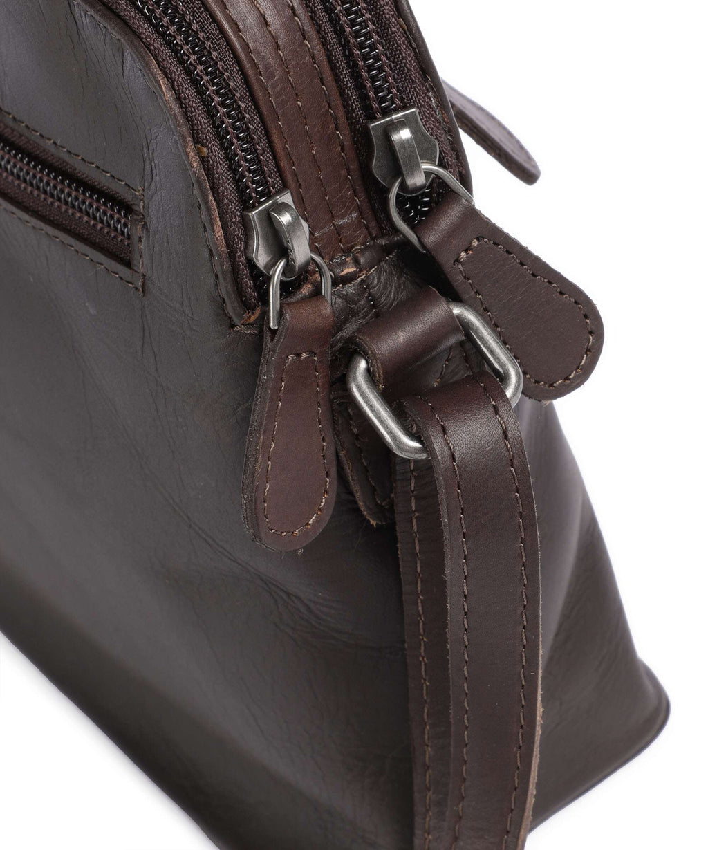 The Chesterfield Brand Wax Pull Up Cow Nebraska Crossbody bag brown