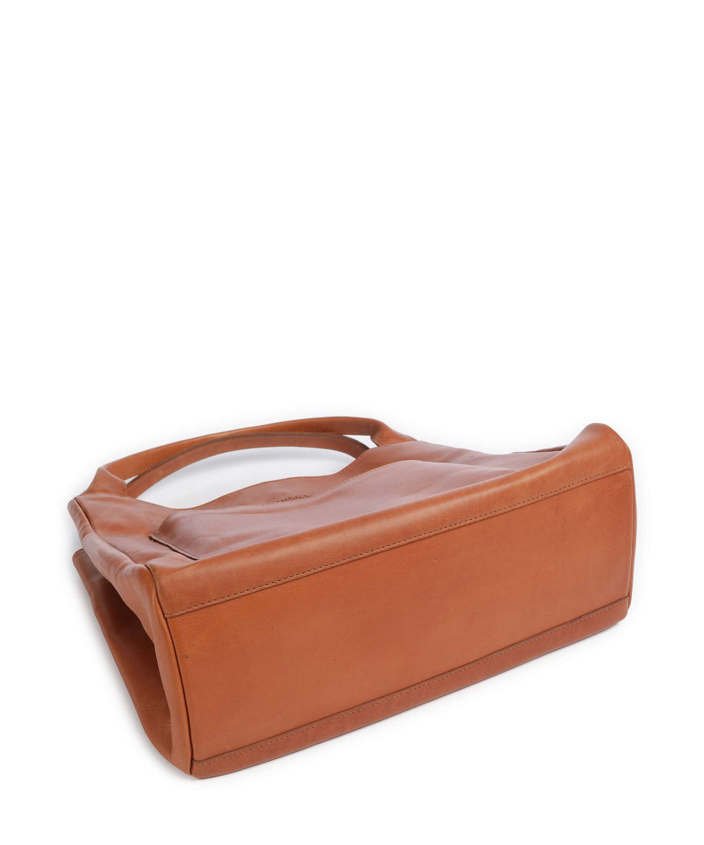 The Chesterfield Brand Wax Pull Up Cow Fioline Handbag cognac