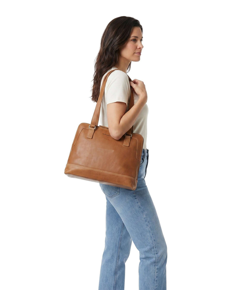 The Chesterfield Brand Wax Pull Up Cow Seron Tote bag cognac