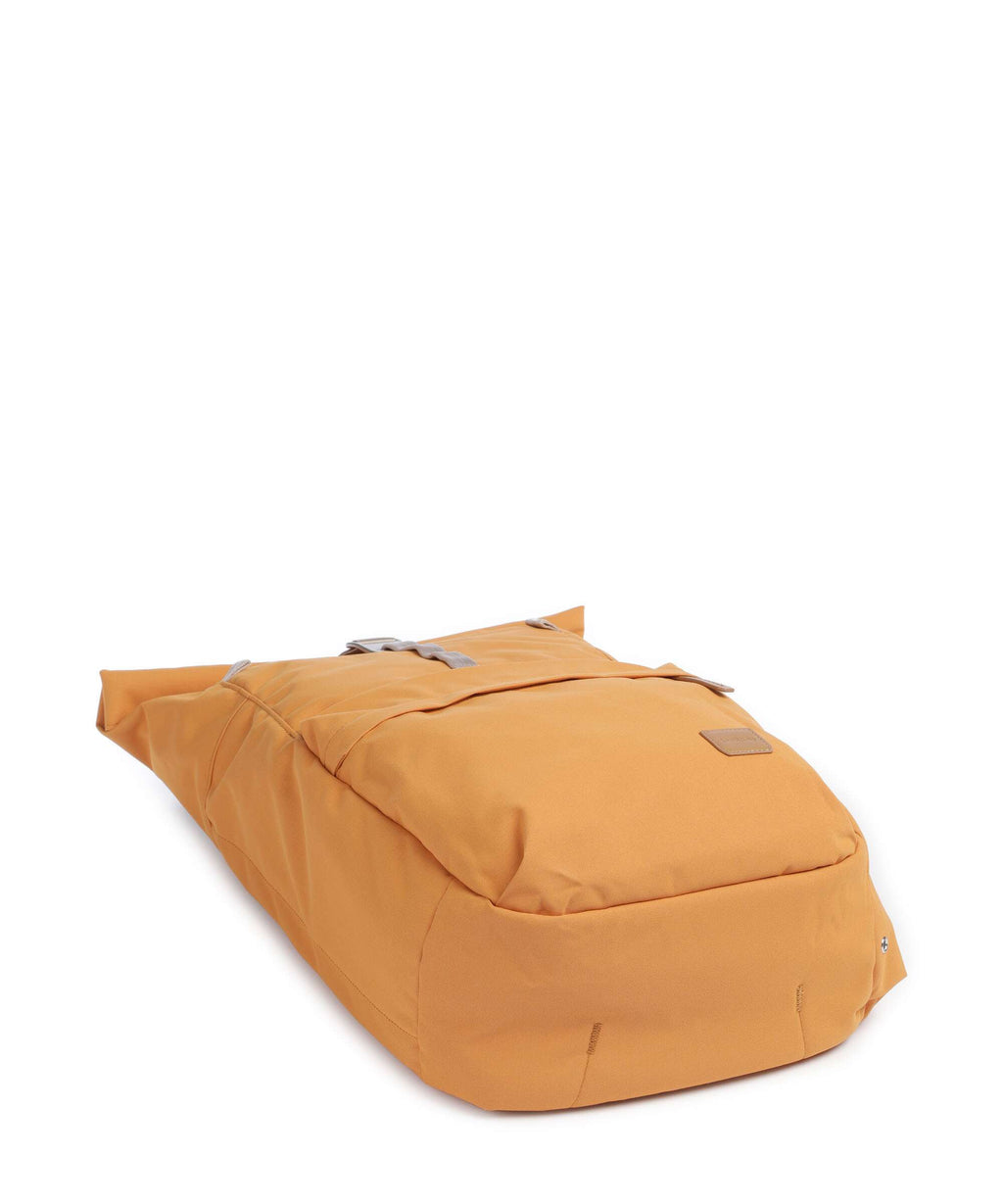 Bellroy Classic Rolltop backpack butterscotch